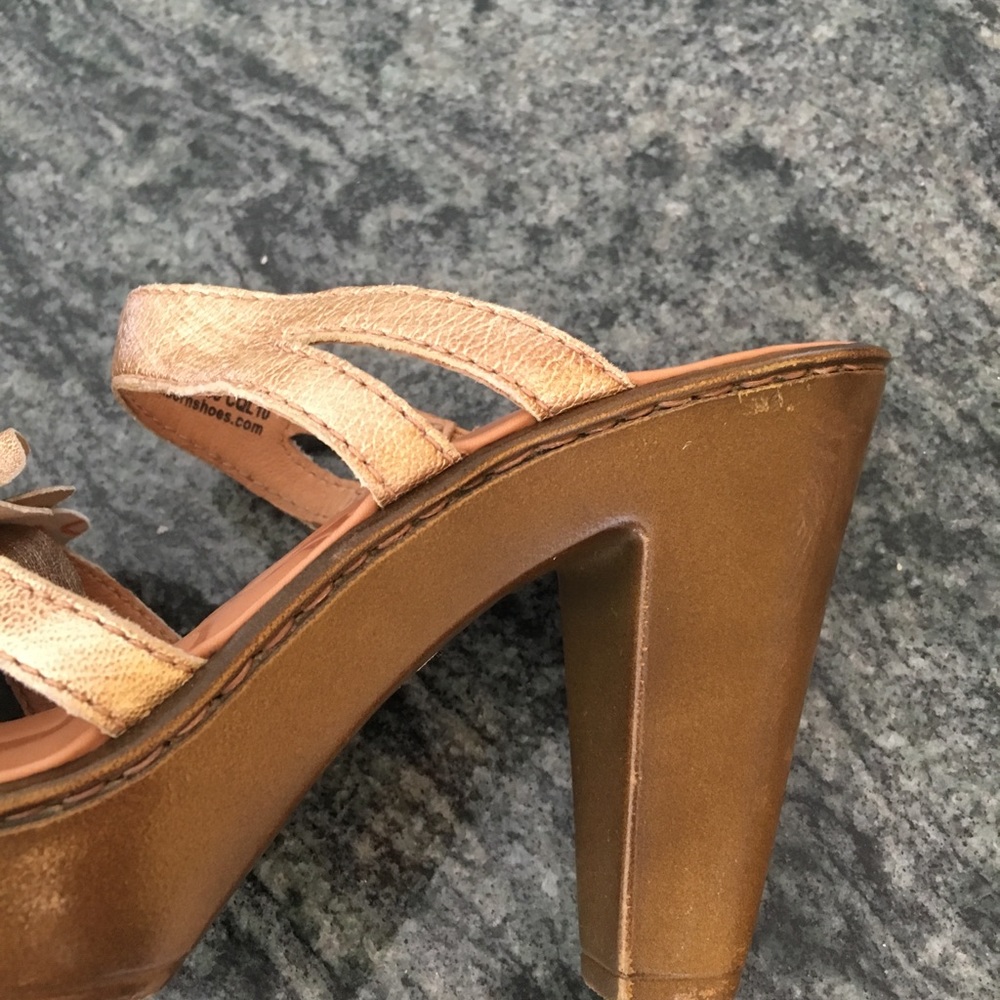 -new- Born • Metallic Sandals - Picture 3 of 6
